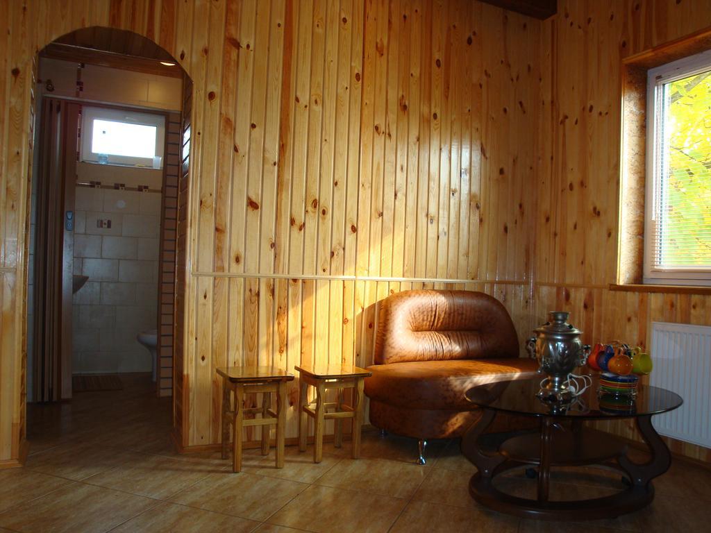 Vyshenka Guest House Iaremcea Exterior foto